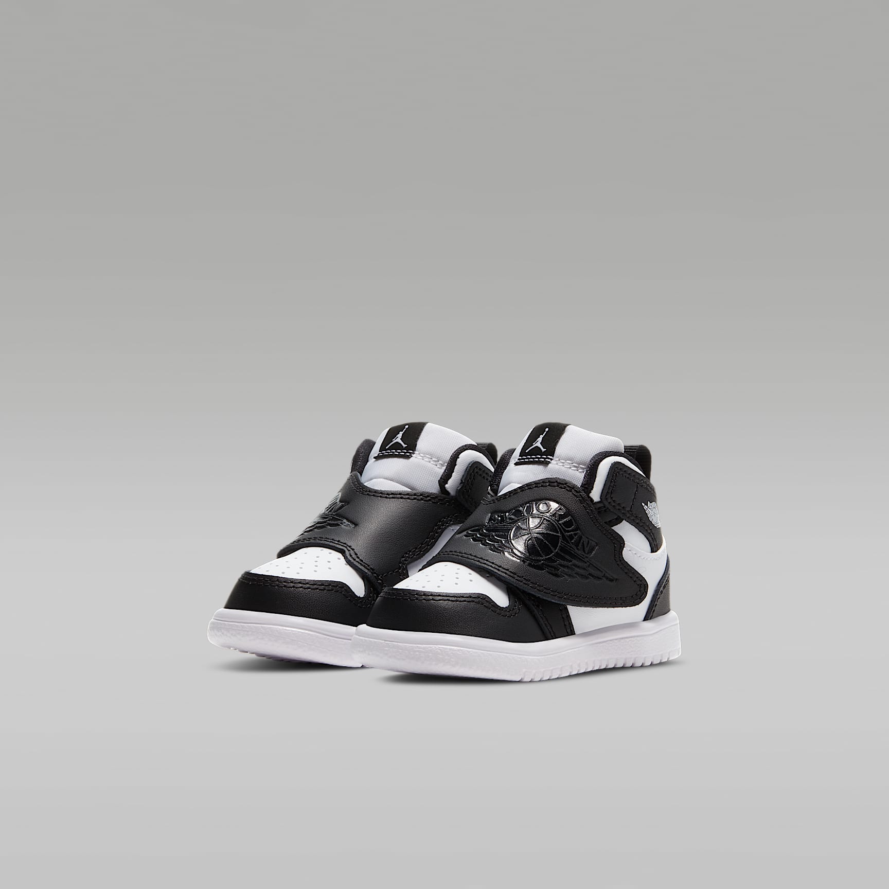 Pantofi sport Nike Sky Jordan 1 Toddler
