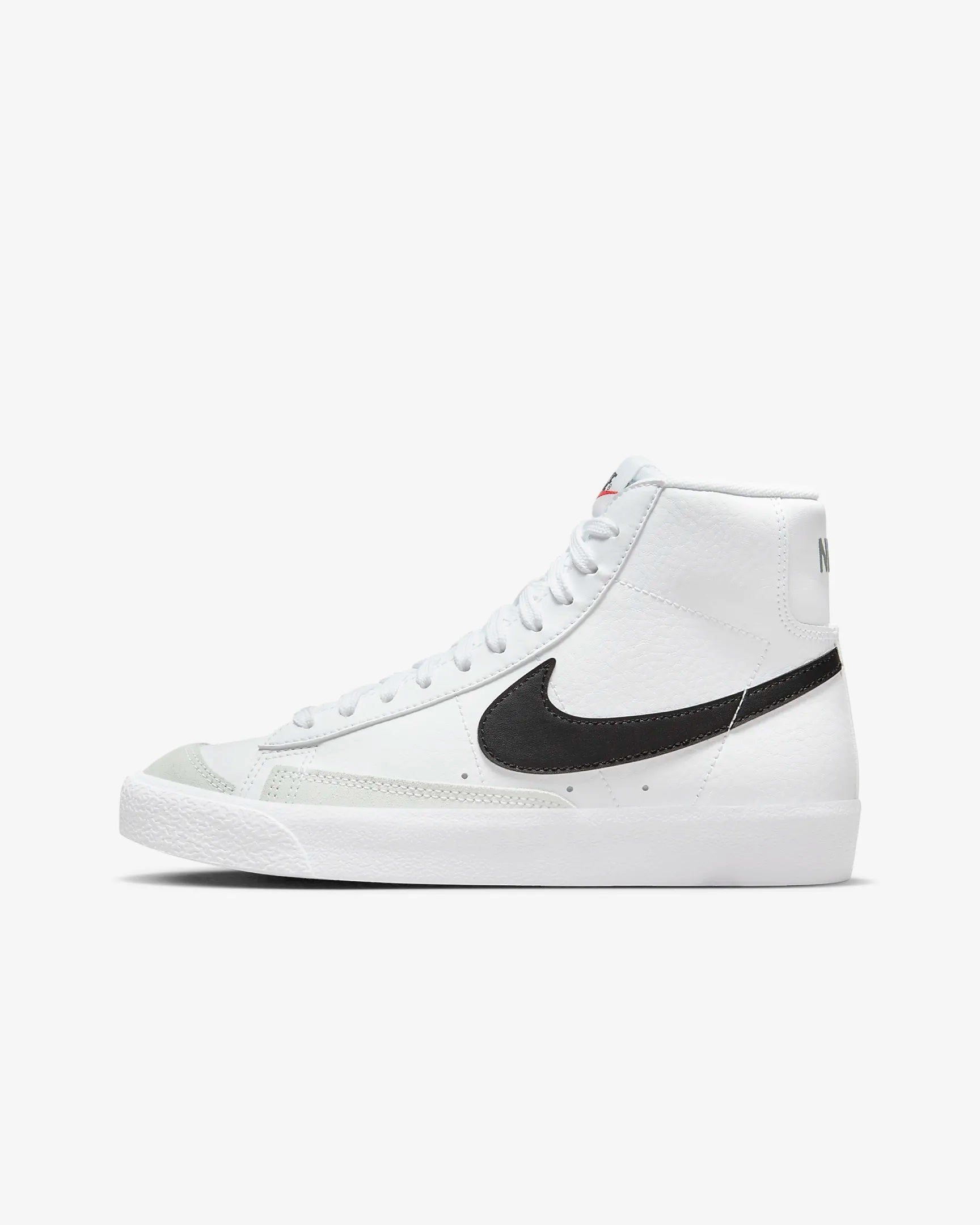 Sneakers-Nike-Blazer Mid '77 Bg