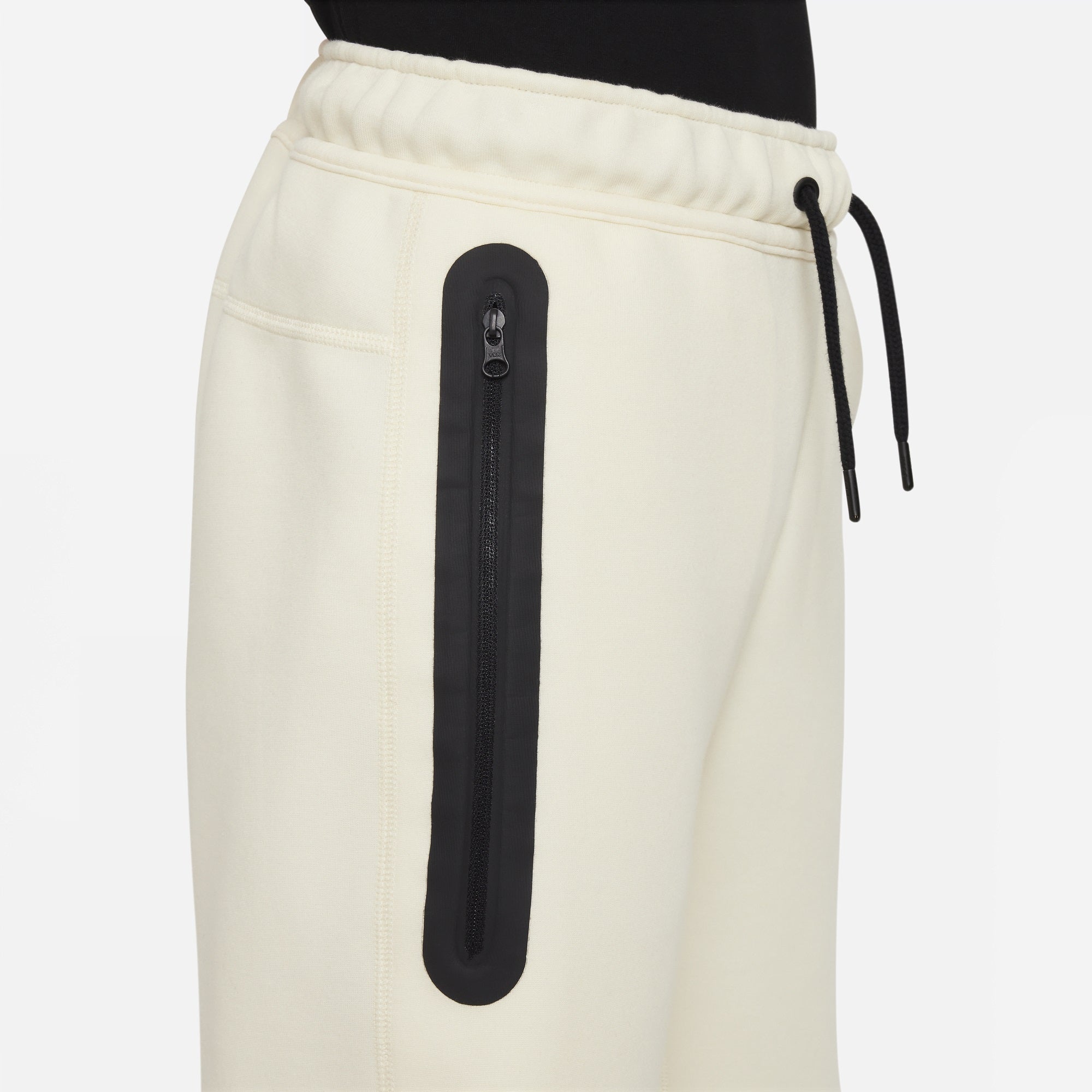 Pantaloni Nike NSW tech 8-15 ani