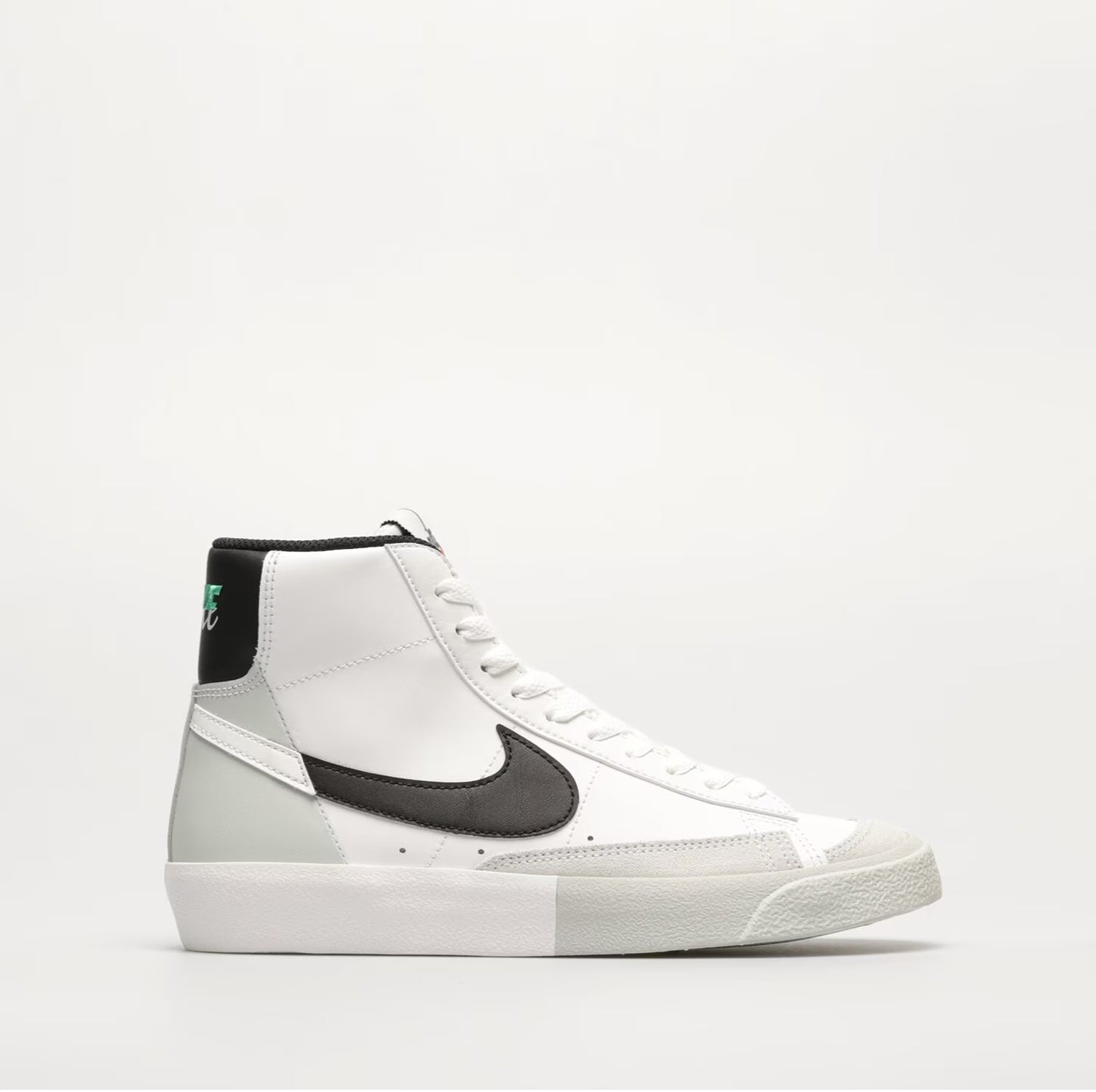 Pantofi sport Nike Blazer Mid '77 Se Bg EU 35.5- EU 39