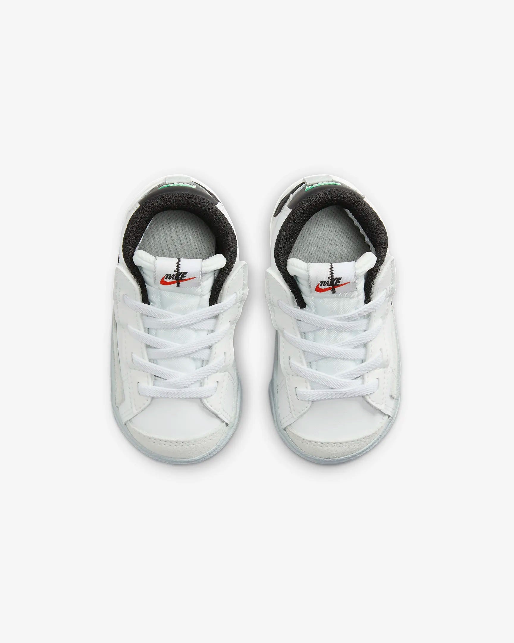 Pantofi sport Nike Blazer Mid '77 Se Bt EU 17- EU 27