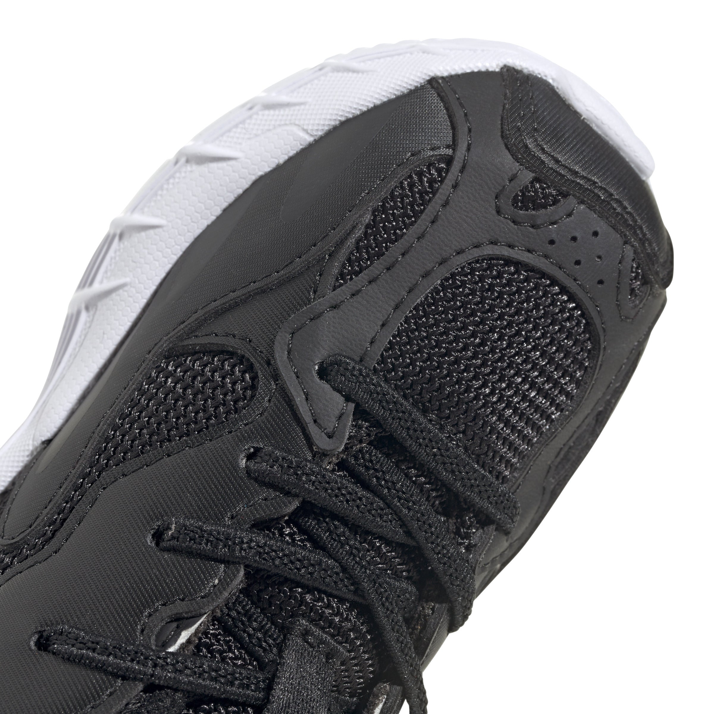 Pantofi sport copii Adidas Astir - detaliu varf