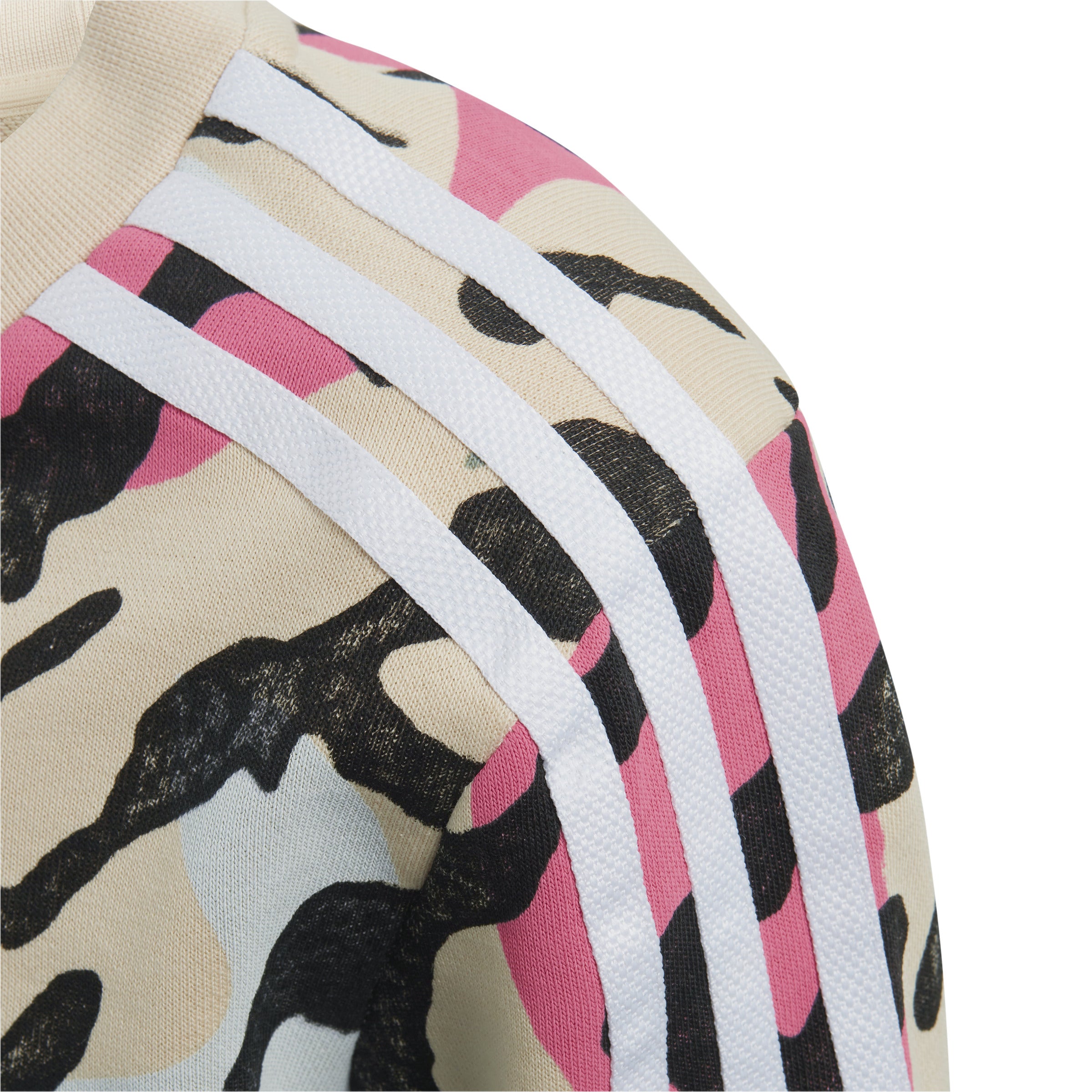 dungi pe bluza de trening