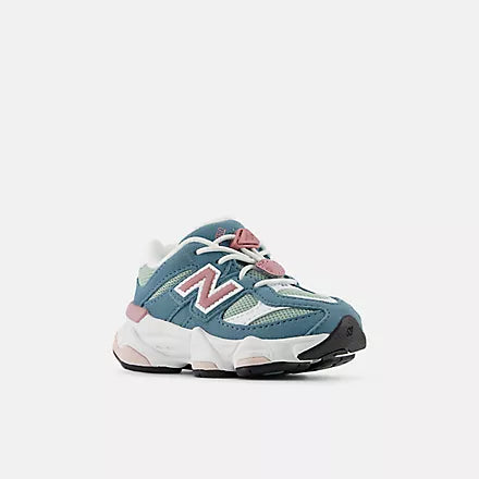 Pantofi sport New Balance 9060 Infant EU 20 - EU 27.5