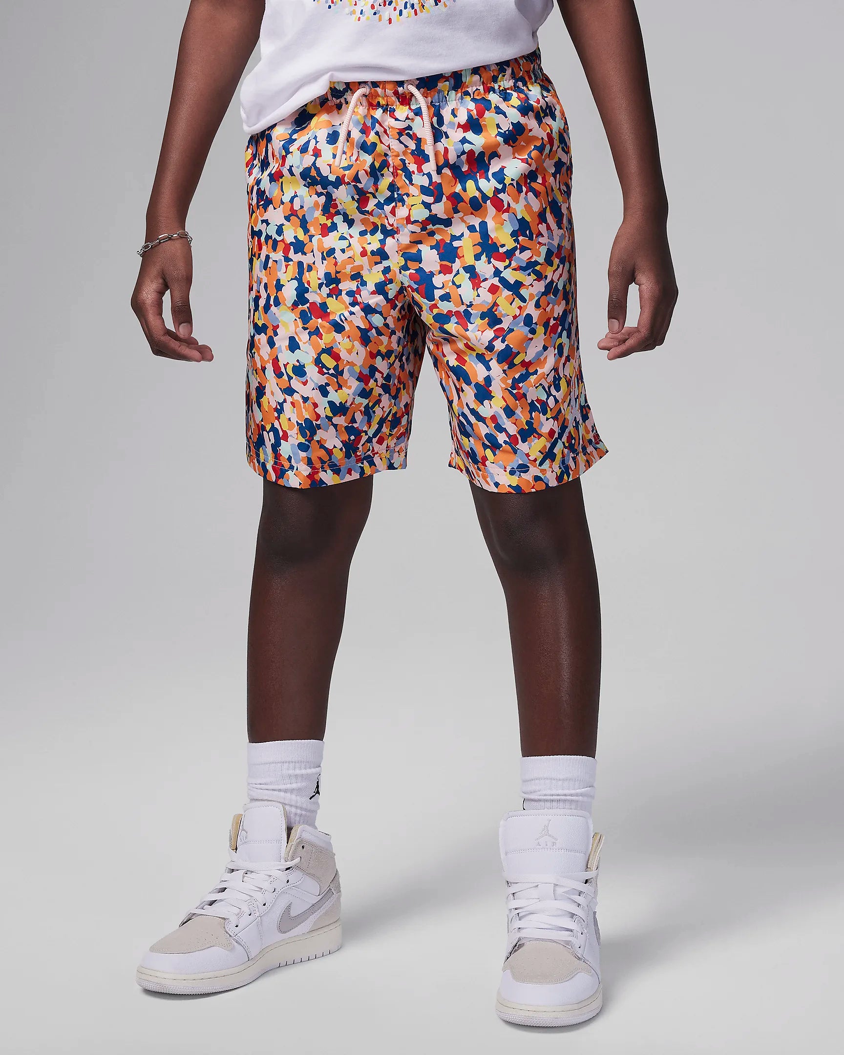 Pantaloni scurti Nike Jdb Mj Ess Poolside Aop 8 - 15 Ani