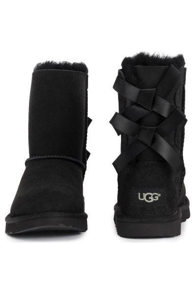 nu Cizme imblanite de piele intoarsa UGG Bailey Bow II EU 22- EU 30