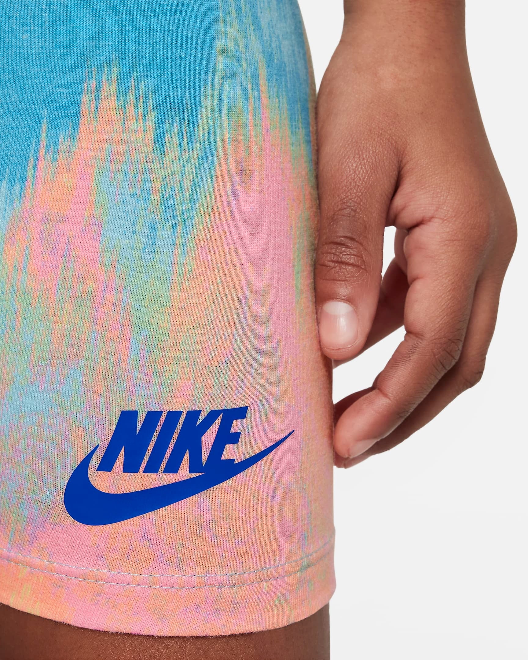 Pantaloni scurti Nike Printed Club 3-7 ani