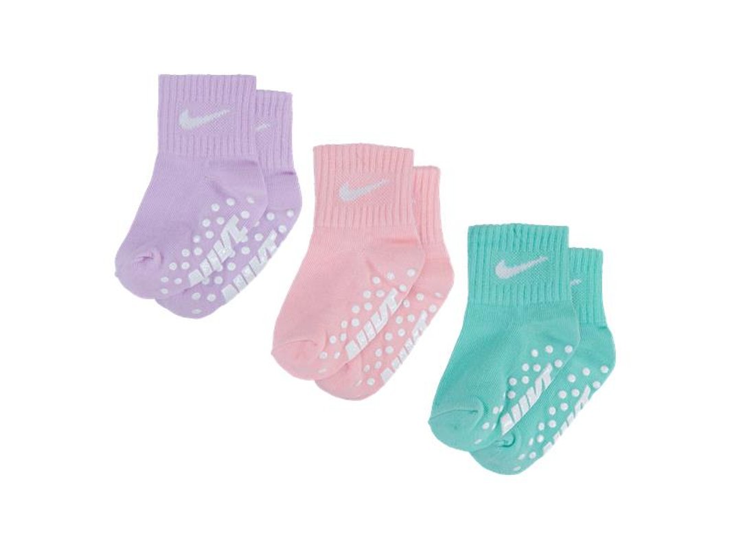 Set 3 perechi sosete NIKE 6 luni-4 ani