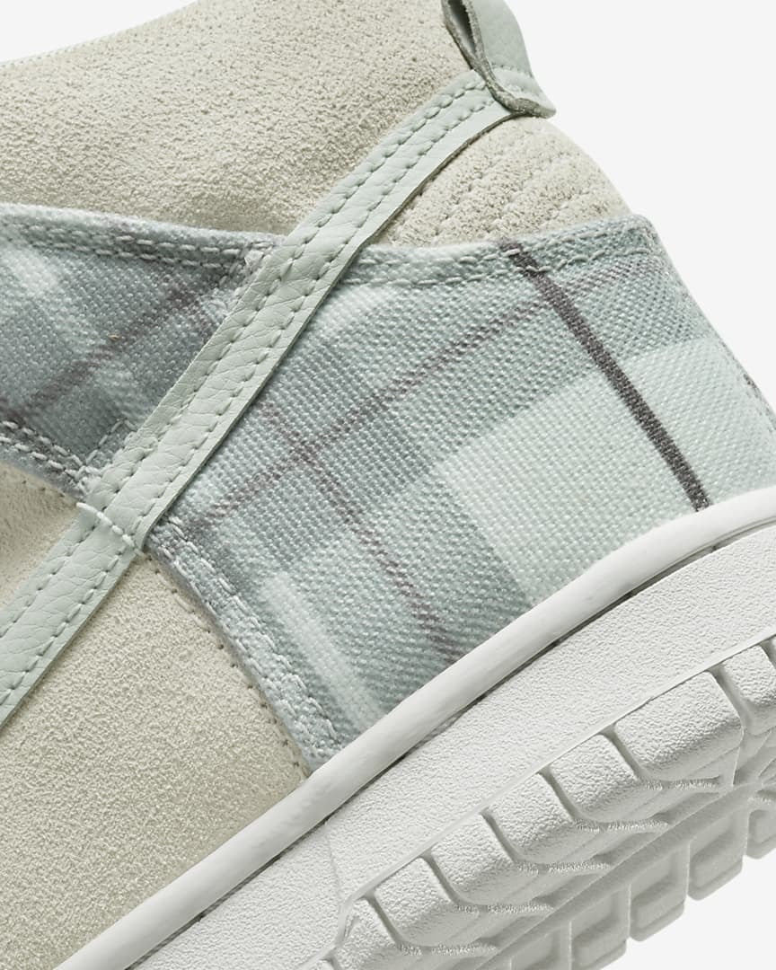 Pantofi sport NIKE DUNK HIGH SE BG EU 35.5 - EU 40