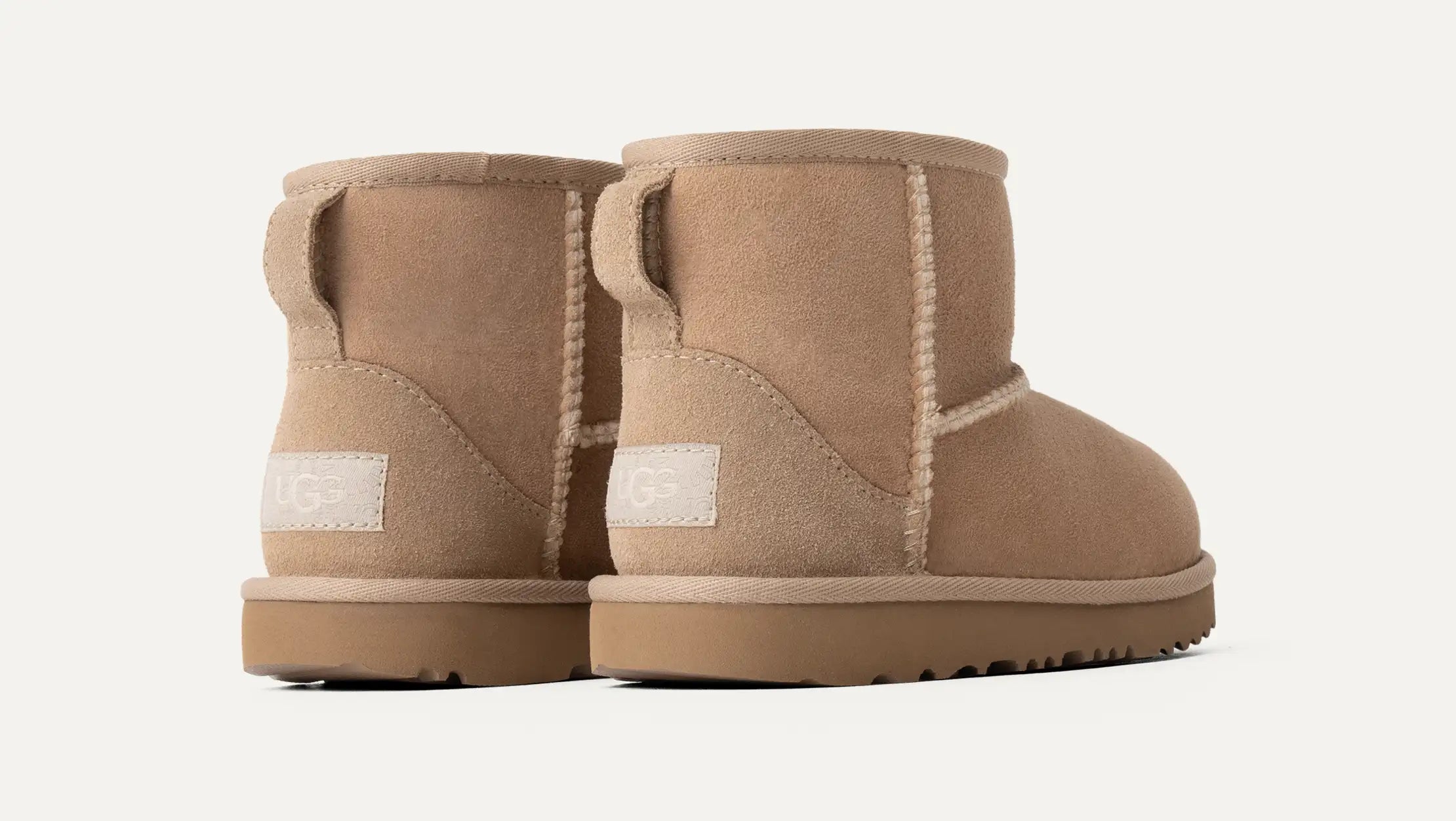 Image of Cizme UGG Classic Mini II