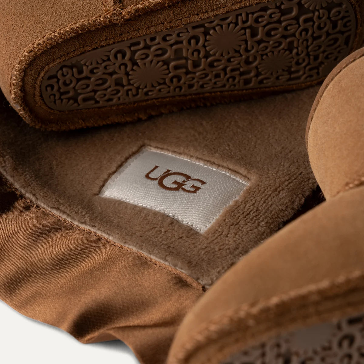Image of Gheata-UGG-Baby Classic And Lovey EU 16 - EU 18