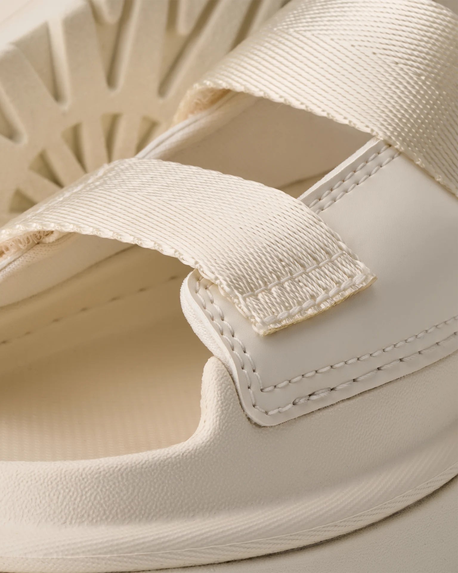 Sandale Ugg GoldenGlow EU 27.5 - EU 38