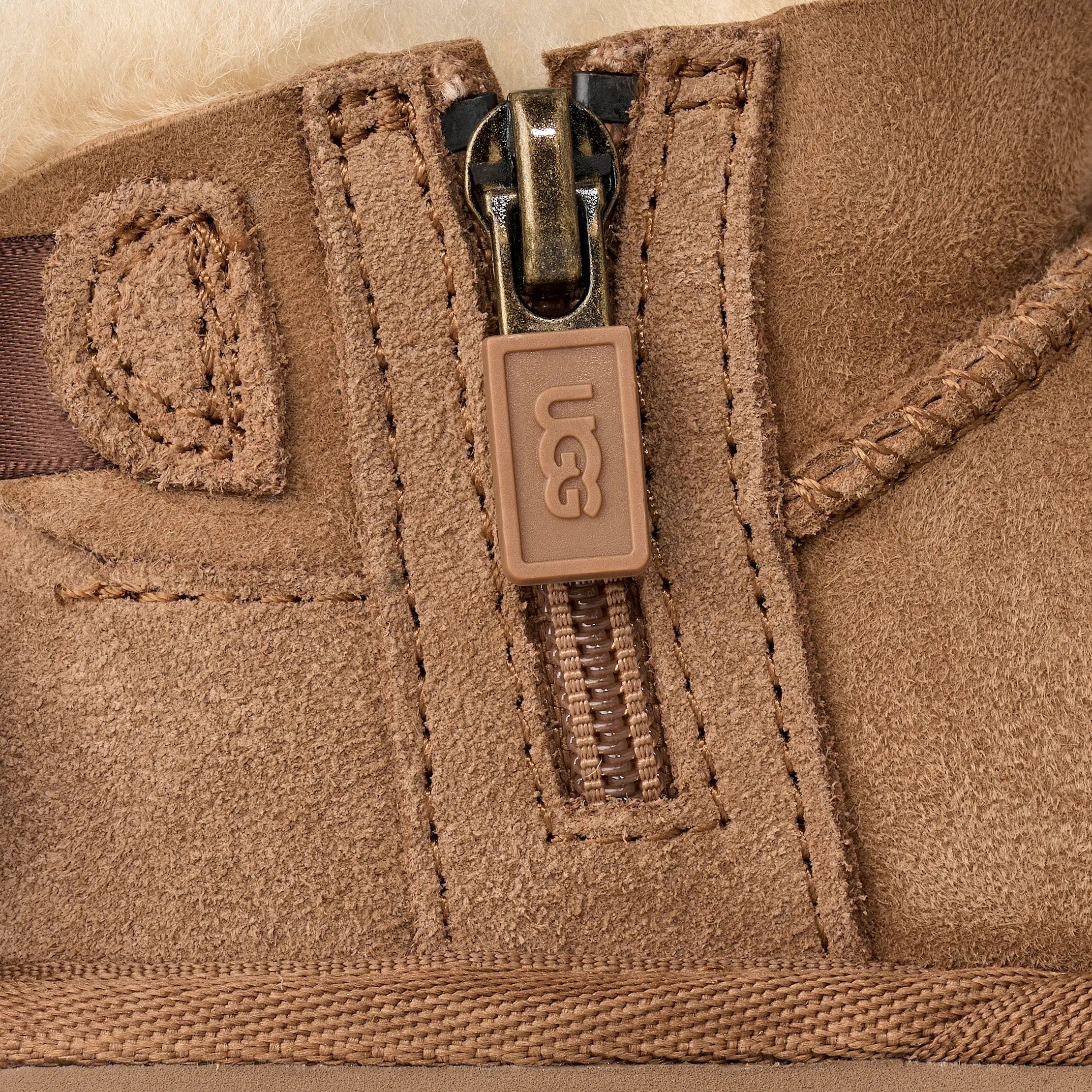 Image of Cizme UGG Ultra Mini Bailey Bow