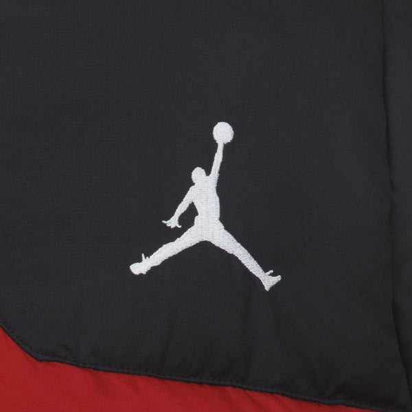 Vesta Nike Jordan matlasata 8- 16 ani