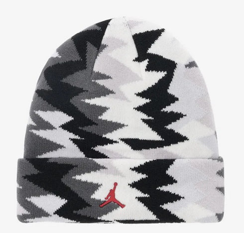 Caciula Nike Jan Aop Essential 8- 16 ani