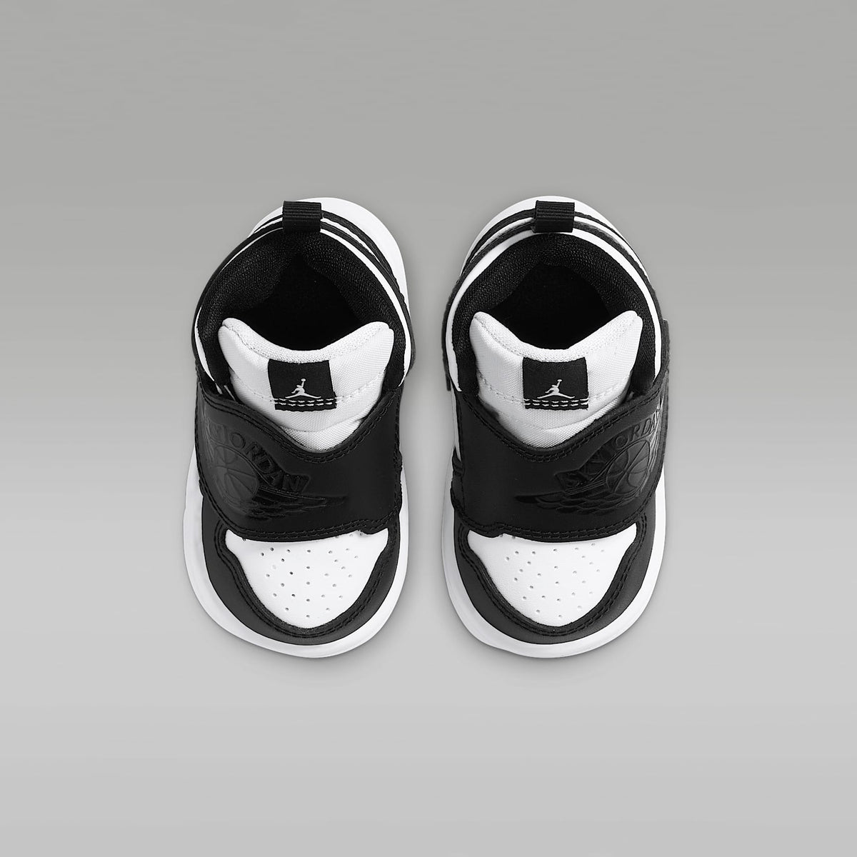 Pantofi sport Nike Sky Jordan 1 Toddler