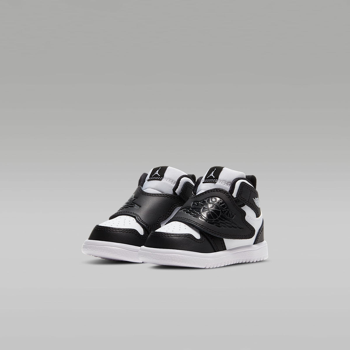 Pantofi sport Nike Sky Jordan 1 Toddler