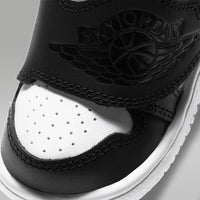 Pantofi sport Nike Sky Jordan 1 Toddler