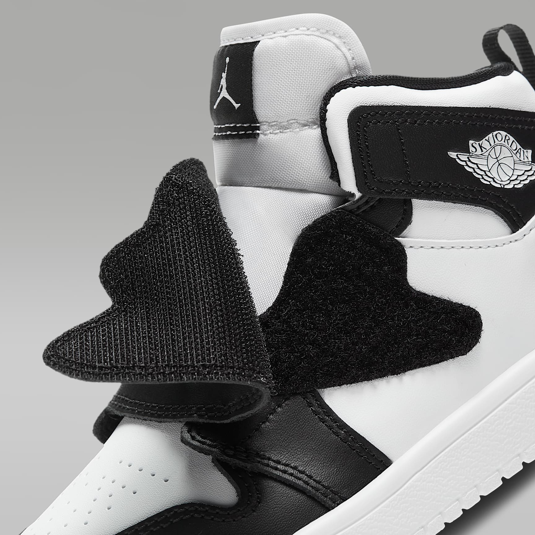 Image of Pantofi sport Nike Sky Jordan 1 Preschool