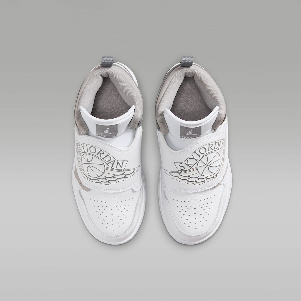 Pantofi sport Nike Sky Jordan 1 Preschool