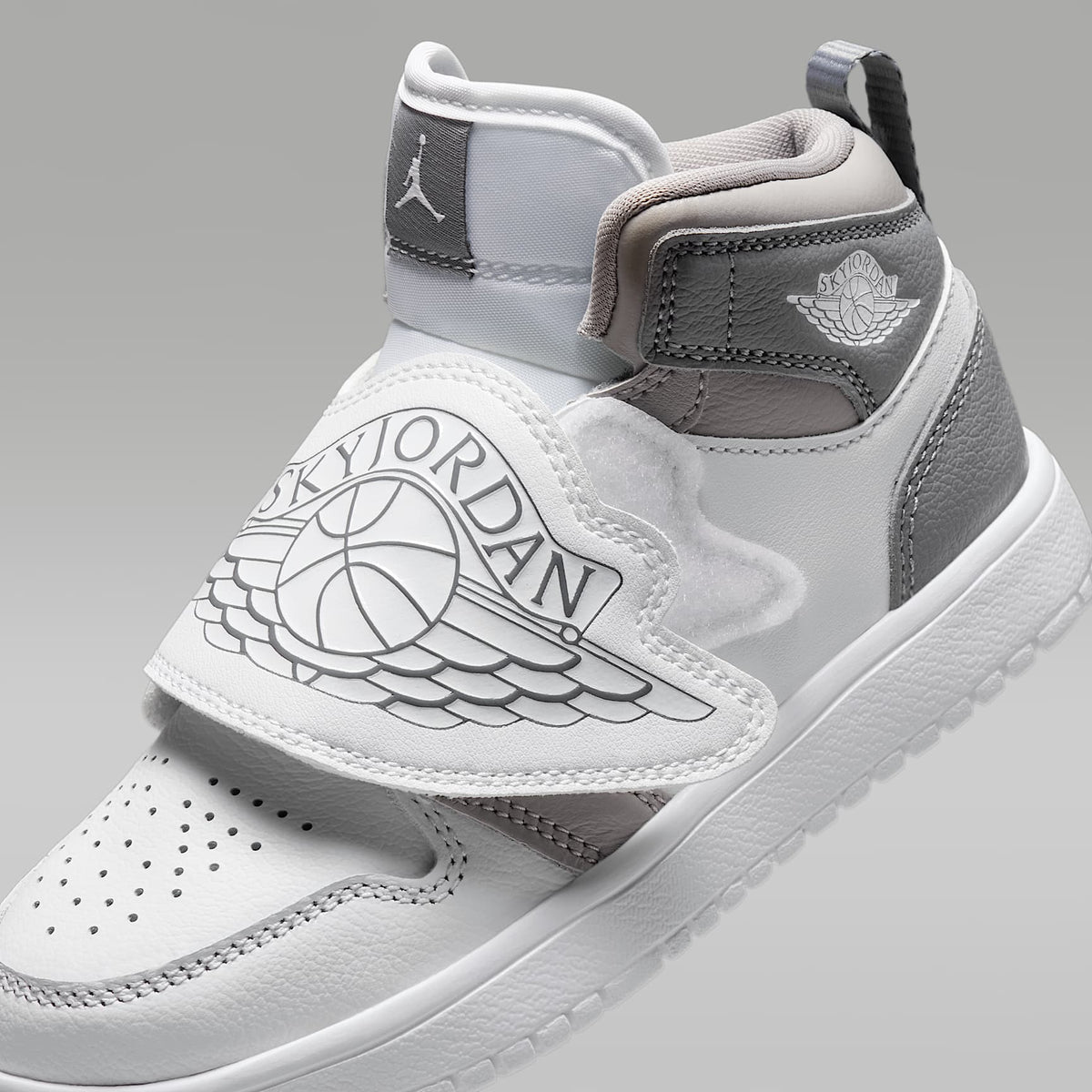 Pantofi sport Nike Sky Jordan 1 Preschool