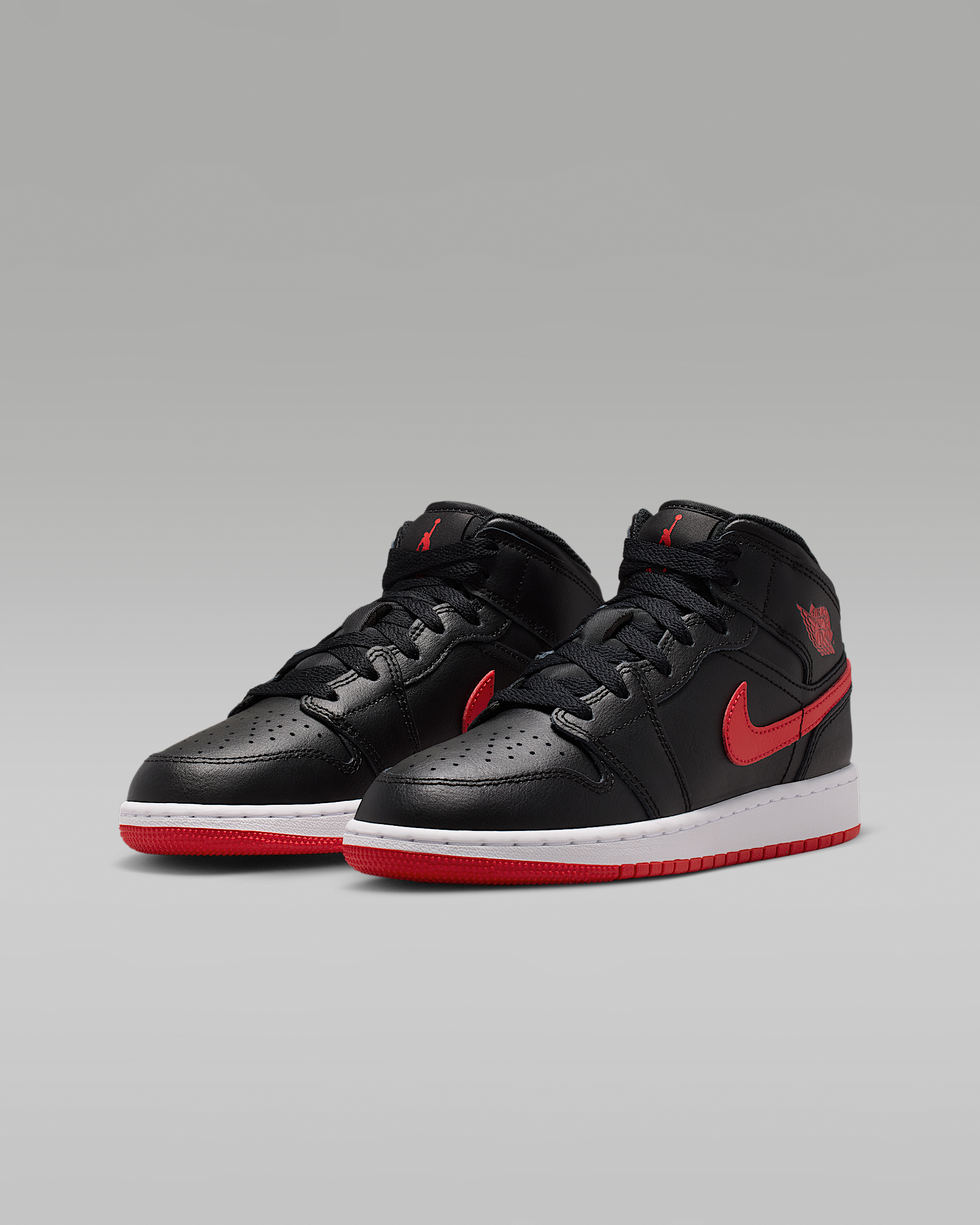 Pantofi sport Jordan Air Jordan 1 Mid Grade School