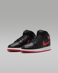 Pantofi sport Jordan Air Jordan 1 Mid Grade School