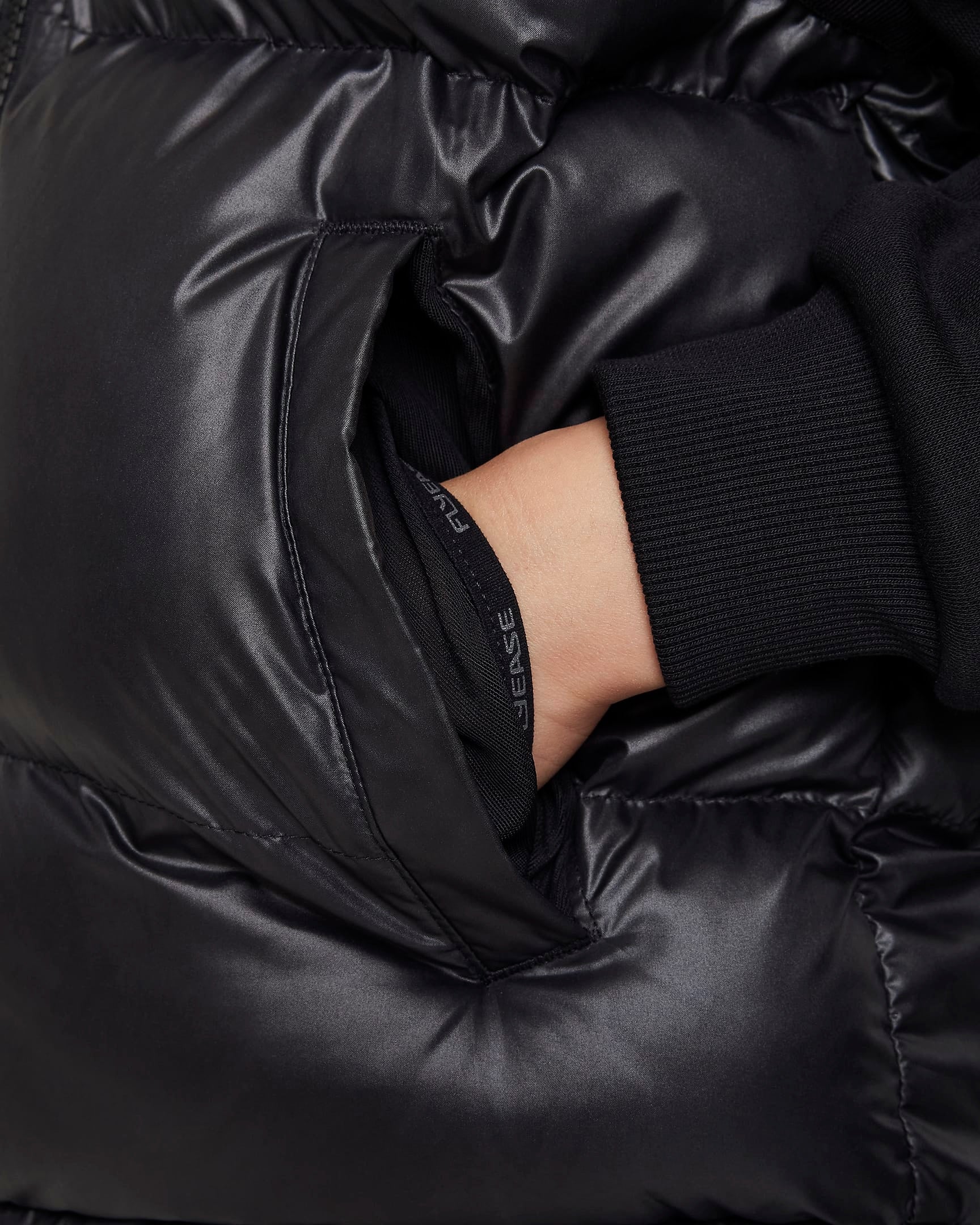 Vesta Nike Nsw cu fermoar si gluga 6-15 ani