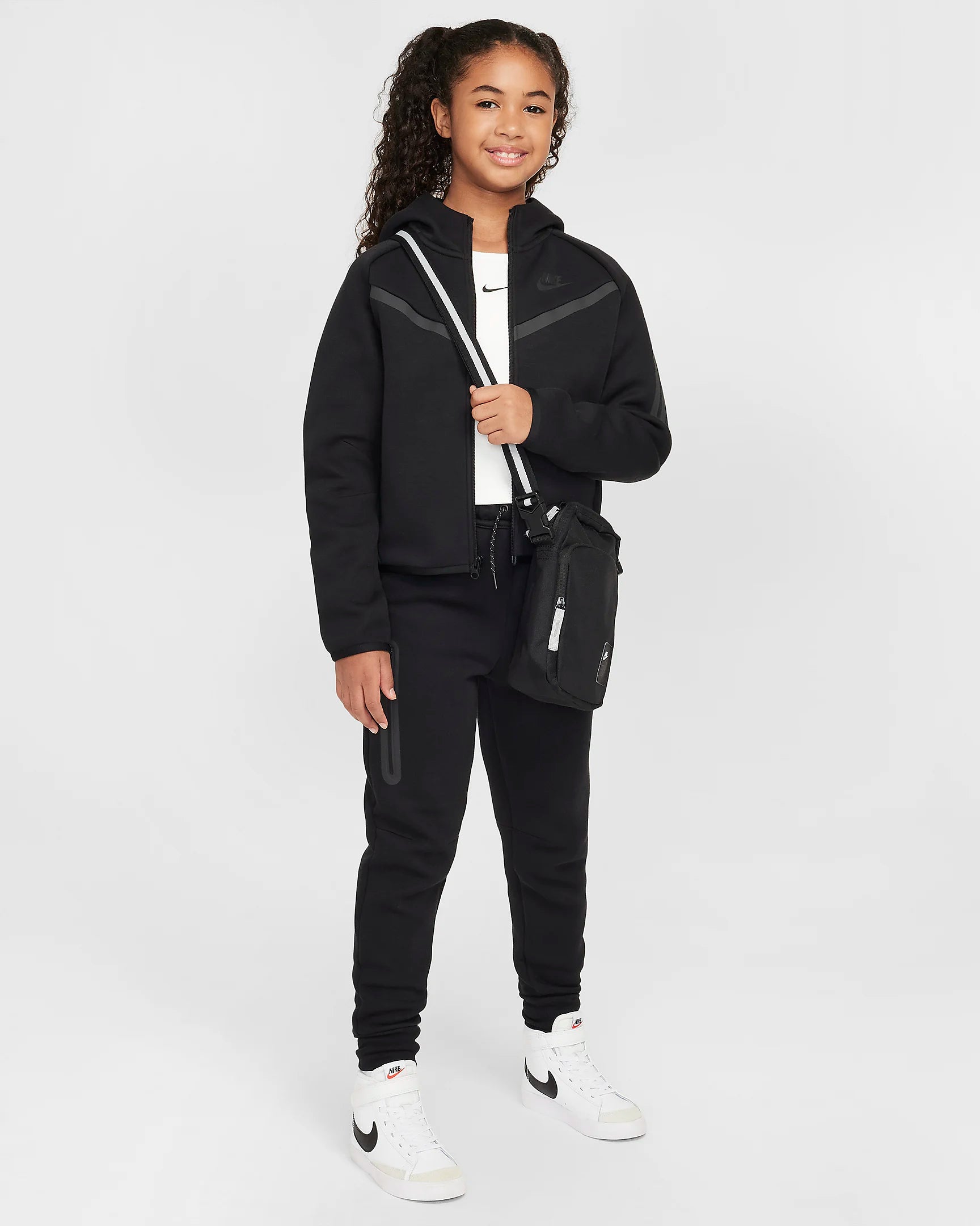 Hanorac-Nike-Tech Fleece 6 - 15 Ani