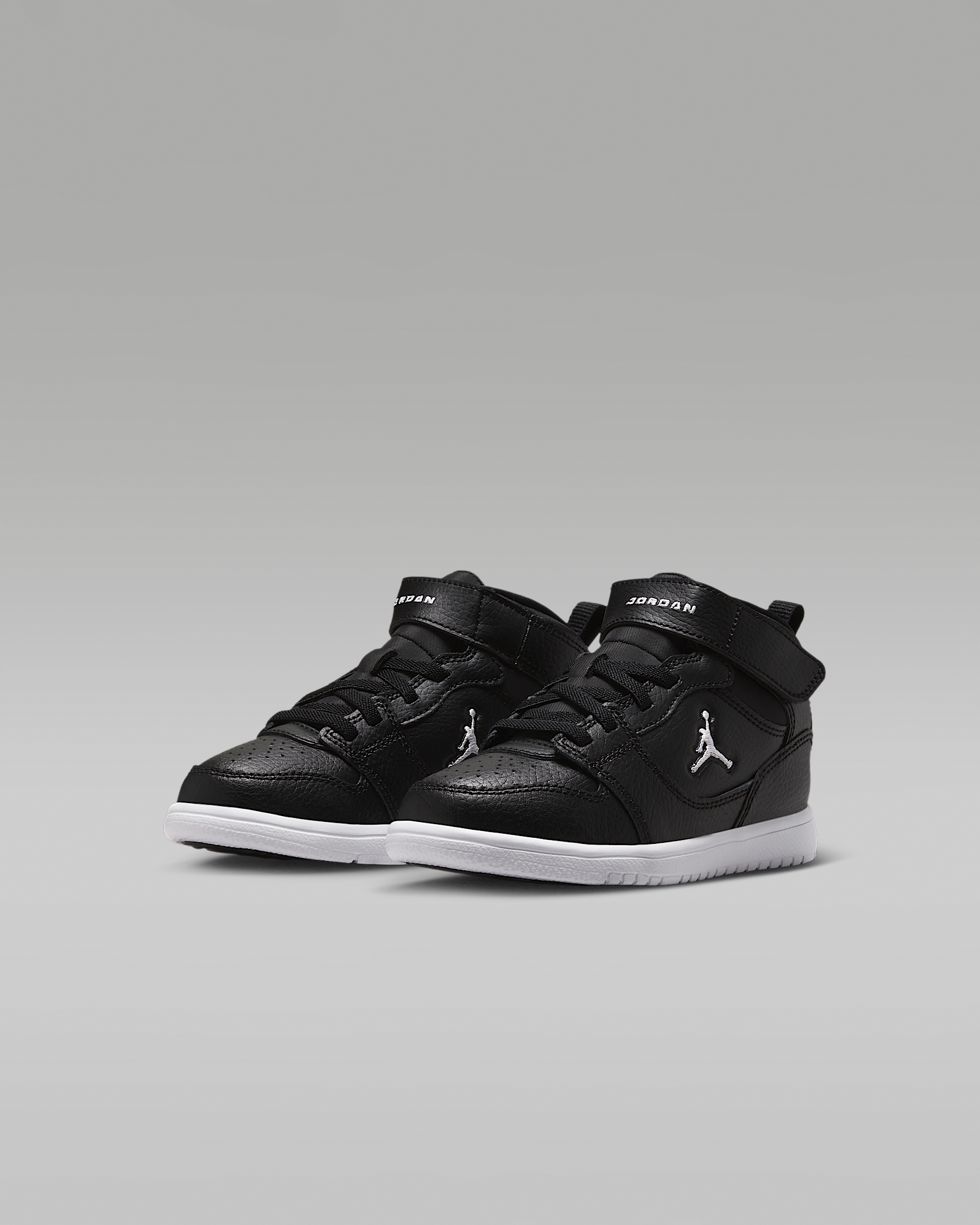 Pantofi sport Jordan Court Connect Mid Preschool