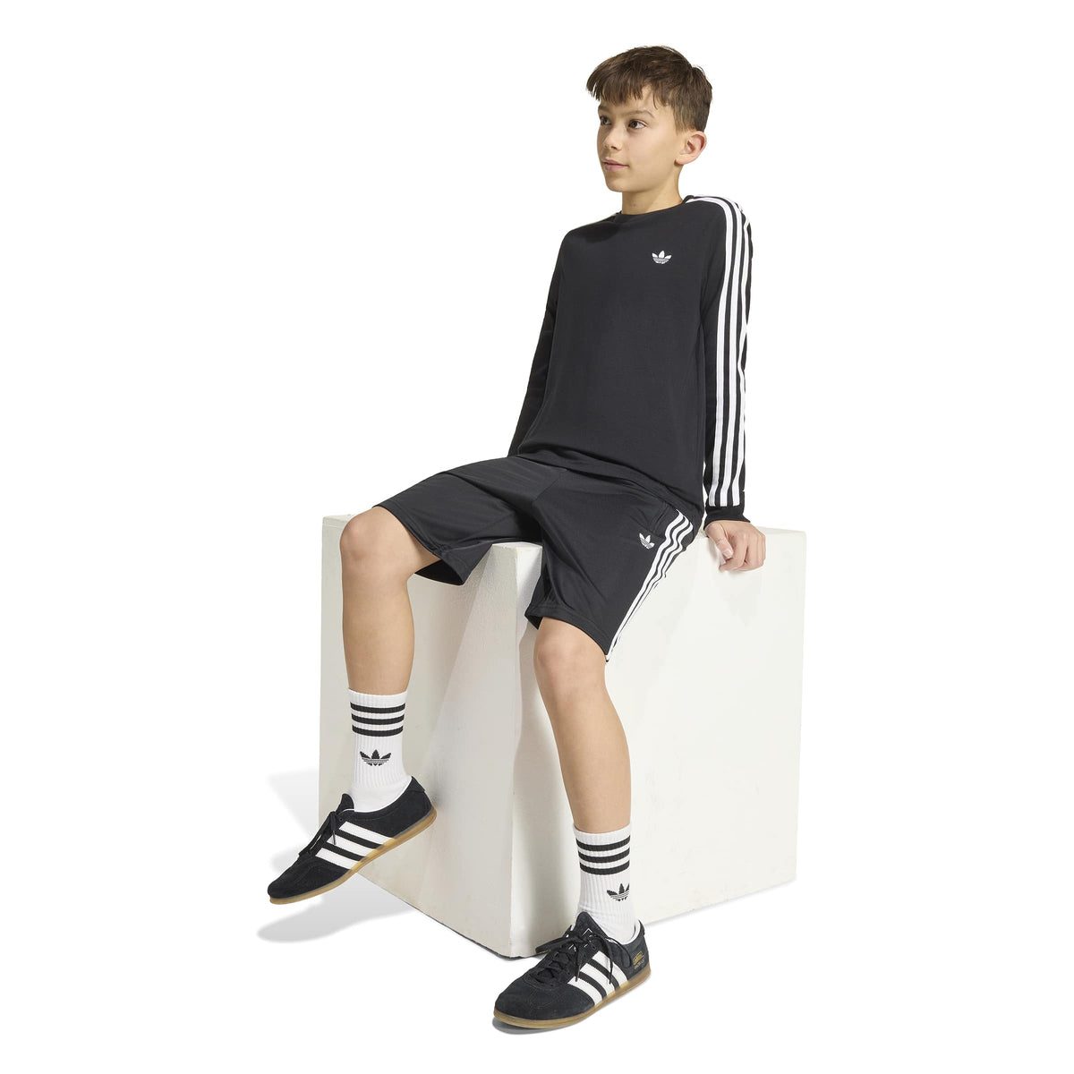 Pantaloni scurți adidas Originals Firebird