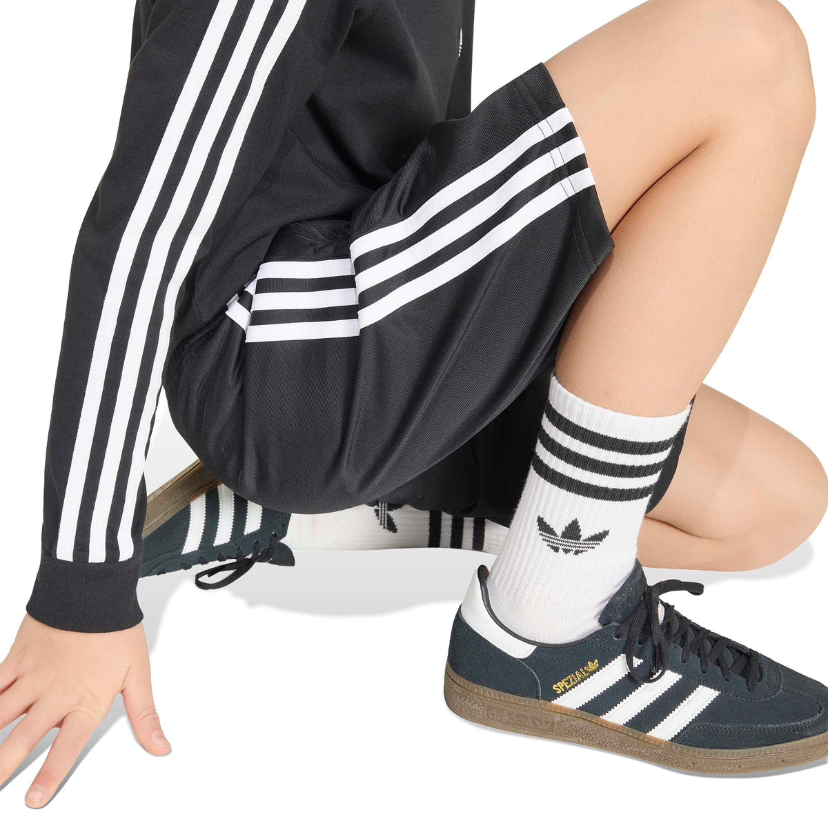 Pantaloni scurți adidas Originals Firebird