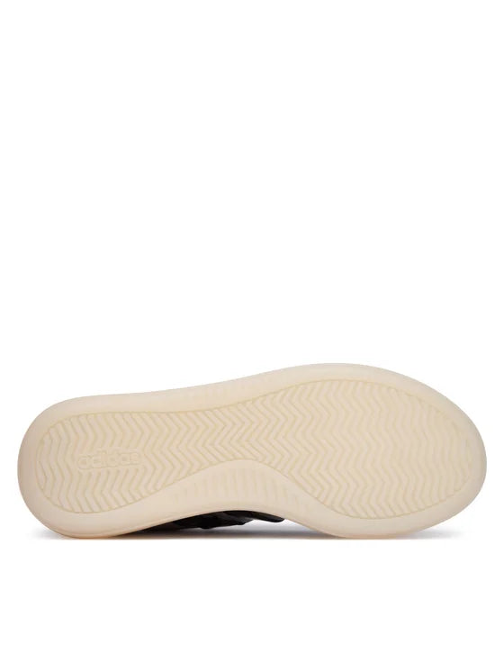 Pantofi sport adidas Barreda Decode EU 35.5 - EU 38