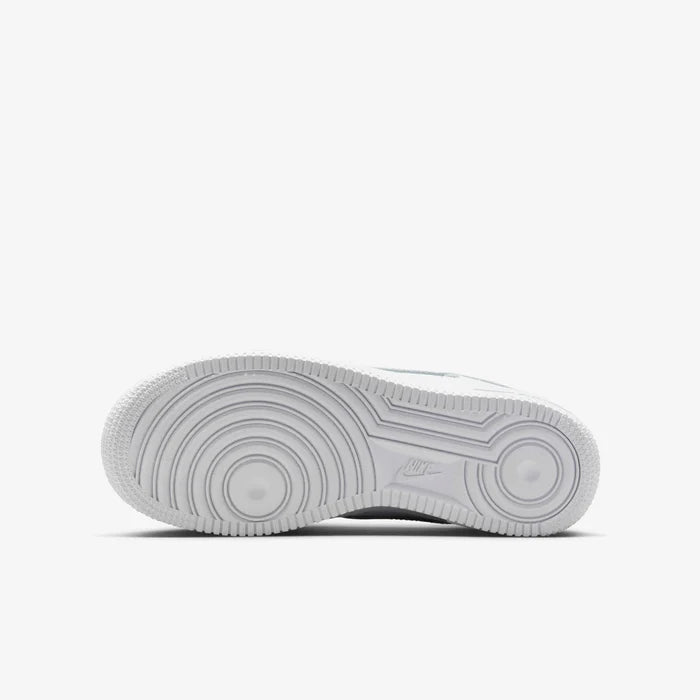 Sneakers-Nike-Air Force 1 Le Bg