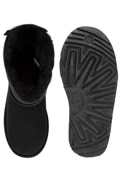 nu Cizme imblanite de piele intoarsa UGG Bailey Bow II EU 22- EU 30