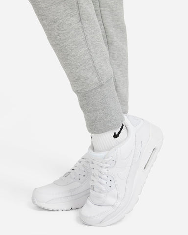 Pantaloni sport Nike TECH FLEECE 7-15 ani 122-170 cm