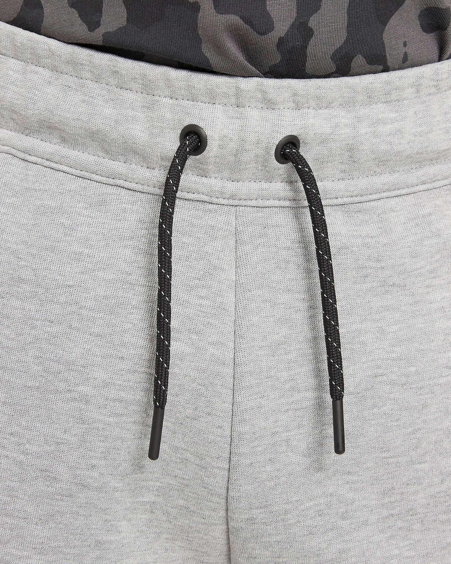 Pantaloni scurti Nike B NSW TCH FLC SHORT