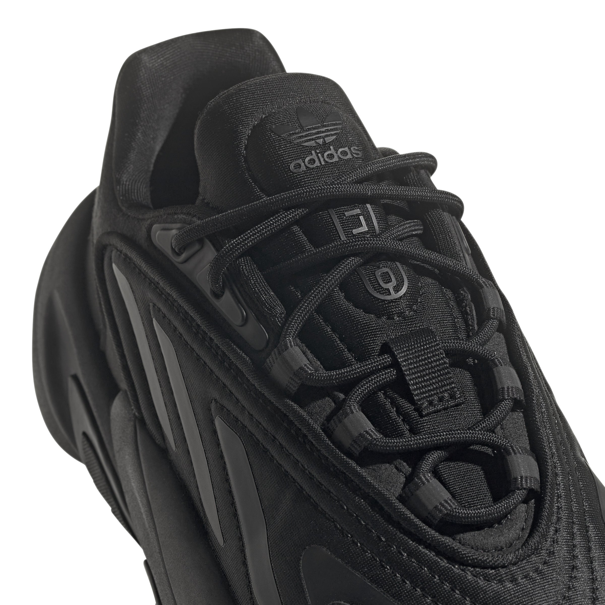 Pantofi sport pentru copii Adidas Ozelia J  - detaliu siret
