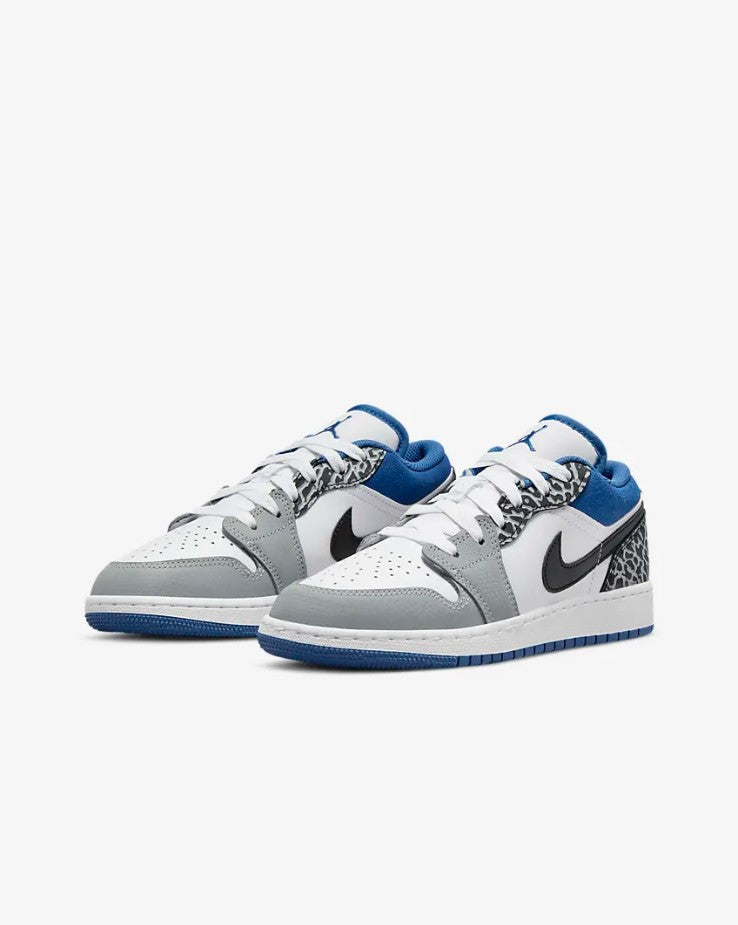 Pantofi sport Nike Air Jordan 1 Low SE EU 35.5- EU 38