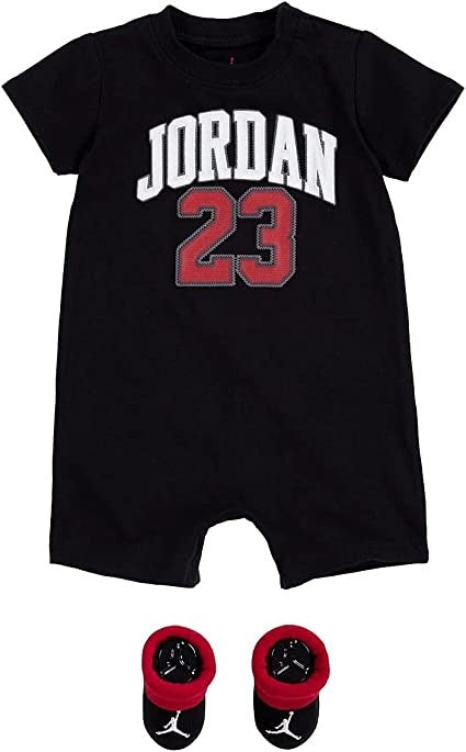 Set salopetă cu mânecă scurtă Nike Jordan 23  0-6 luni